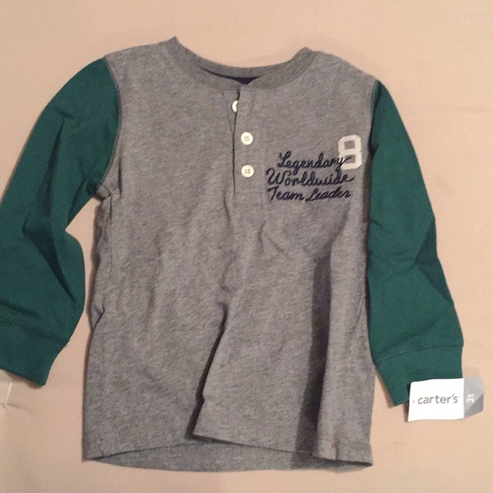 Boys 3T long sleeve carters tee. New with tags.